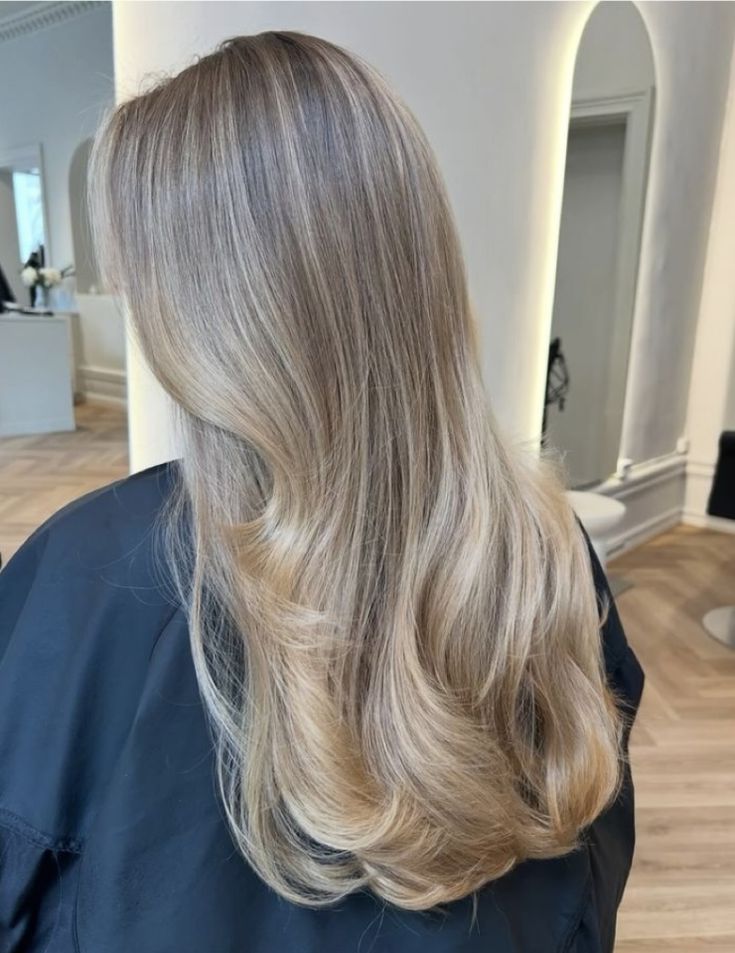 Platinum Blonde With Root Shadow Platinum Blonde With Root Shadow — Winter Hair Colors