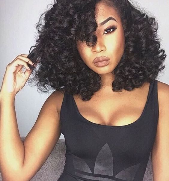 Voluminous Collarbone Curls — Winter Haircuts for Black Women