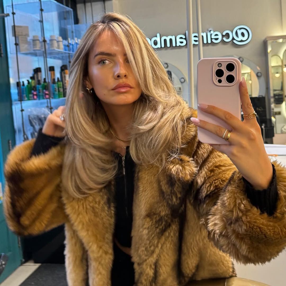Ash Blonde With Highlights Visual Idea — Winter Layered Haircuts