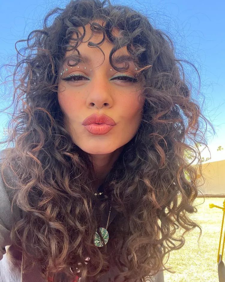 Ash Blonde Shoulder Curls With Highlights Ash Blonde Shoulder Curls With Highlights — Winter Hair Colors for Curly Hair