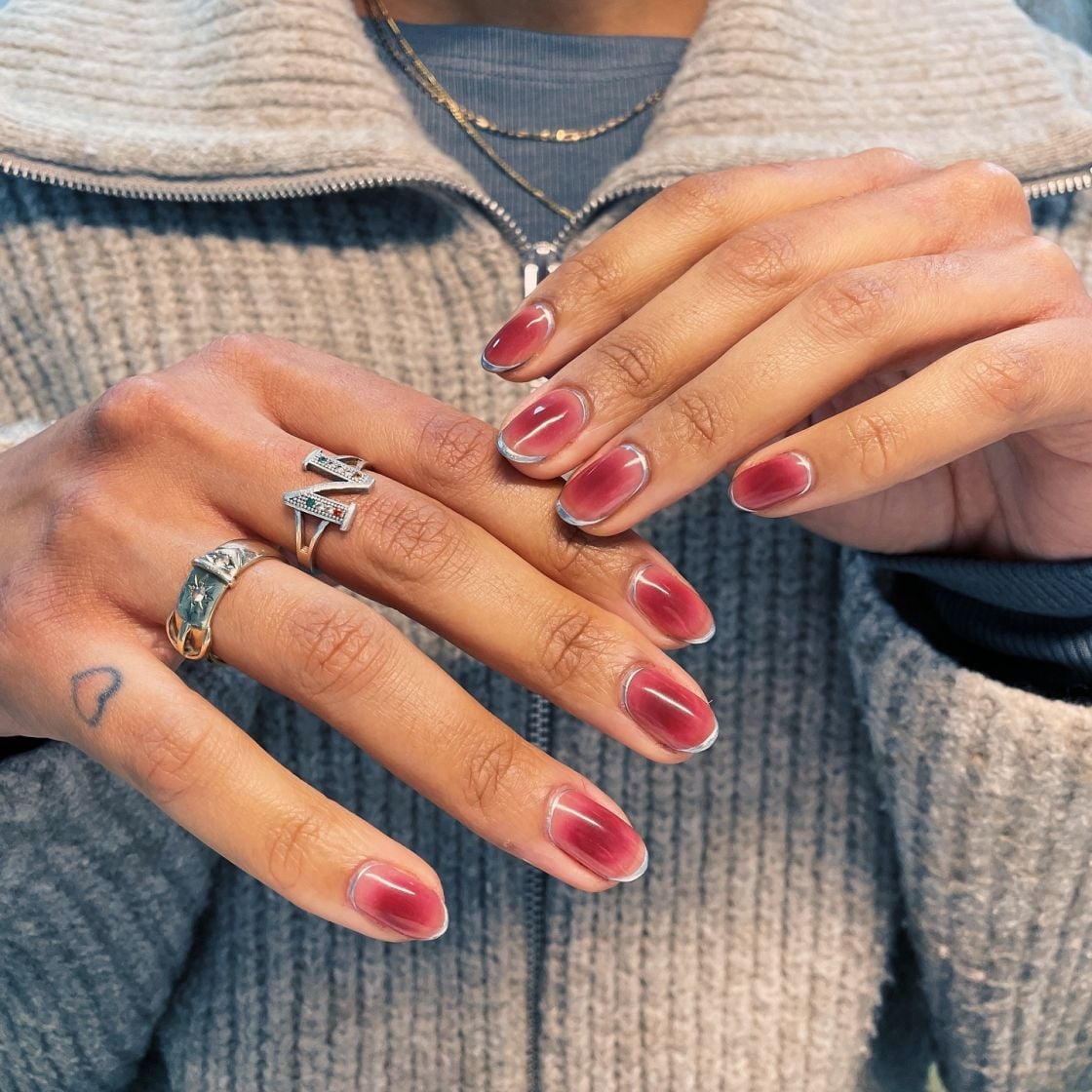 Red to Pink Gradient with Silver Cuticle Line Red to Pink Gradient with Silver Cuticle Line — Fall to Winter Nails
