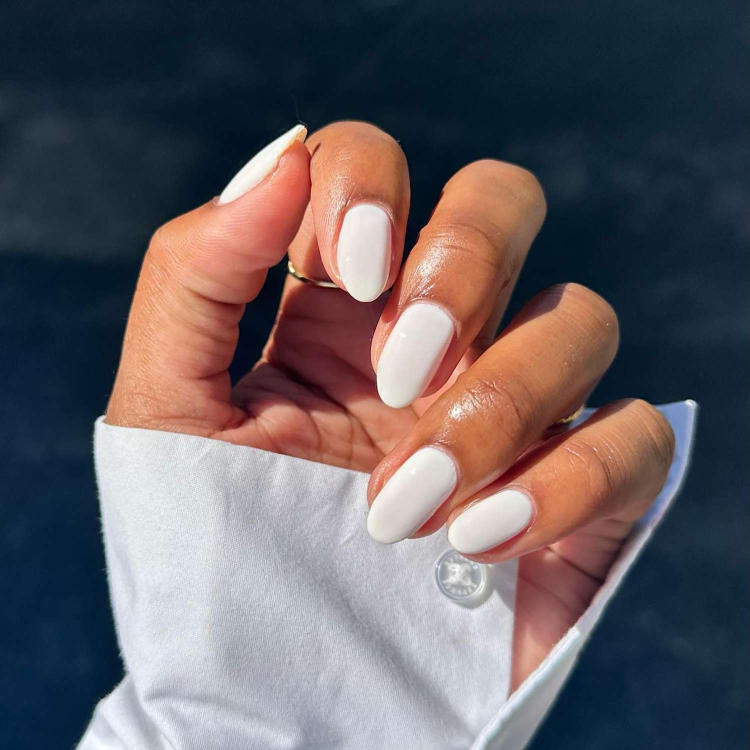 Solid Opaque Glossy White Oval Nails Solid Opaque Glossy White Oval Nails — Winter Wedding Nails