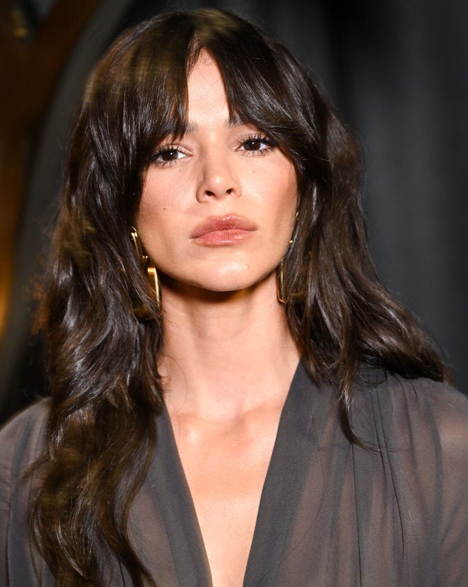 Mid-Back Brown With Curtain Fringe — Winter Hairstyles for Round Faces