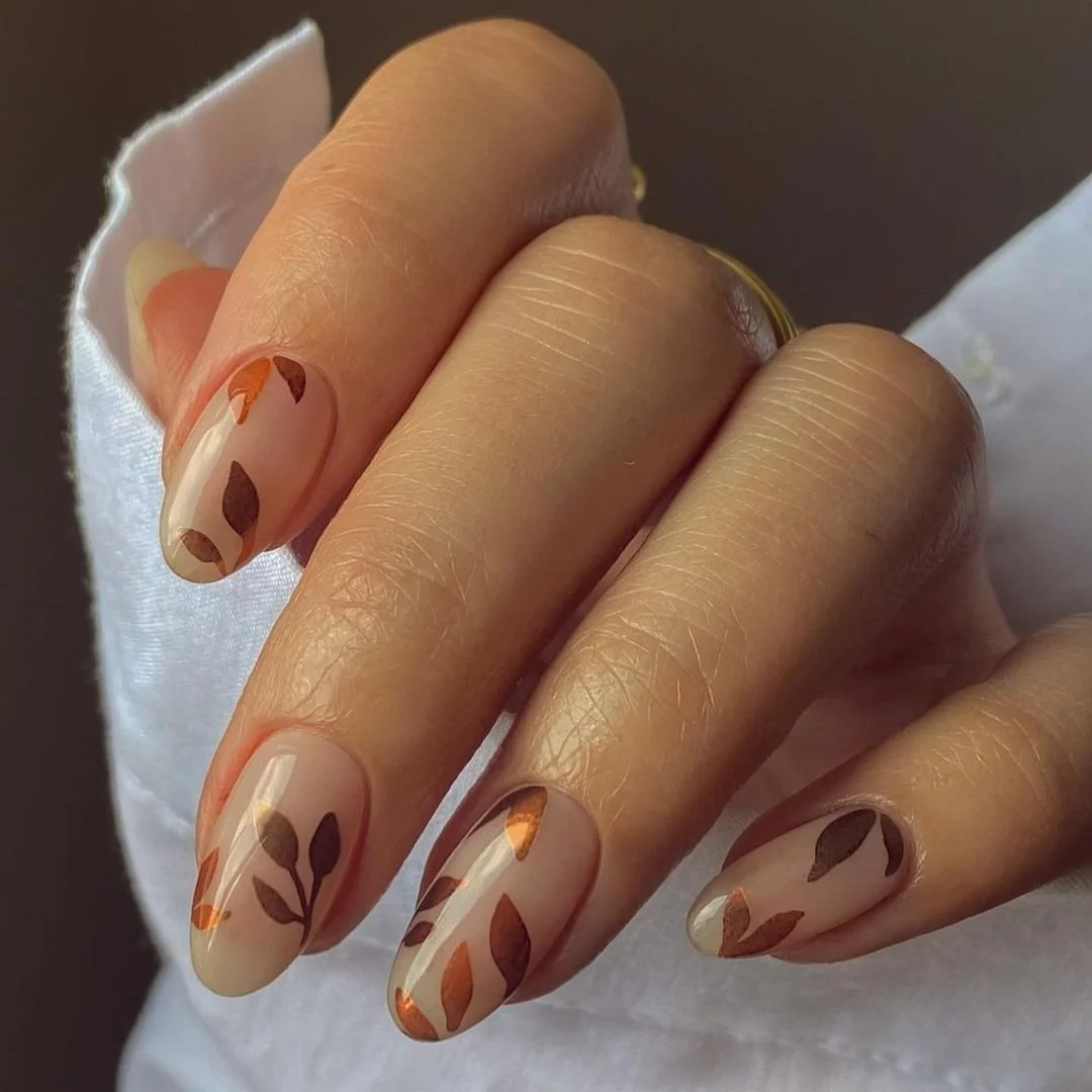 Sheer Nude with Metallic Leaf Motifs Sheer Nude with Metallic Leaf Motifs — Fall to Winter Nails