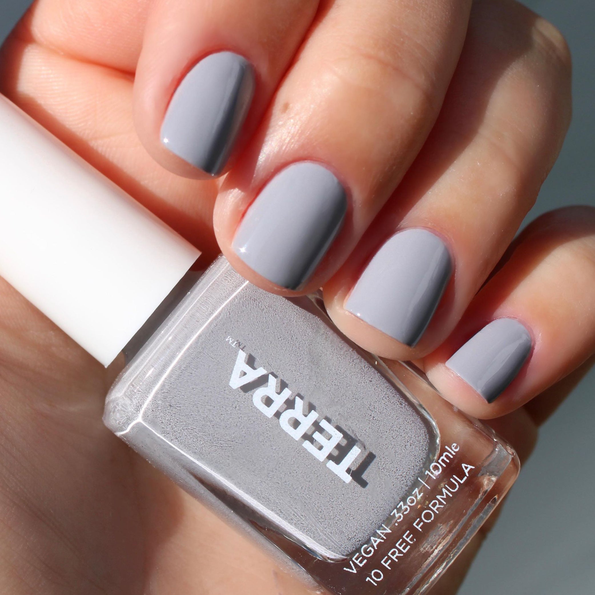Simple Solid Medium Gray Short Oval Nails Simple Solid Medium Gray Short Oval Nails — Winter Gray Nails