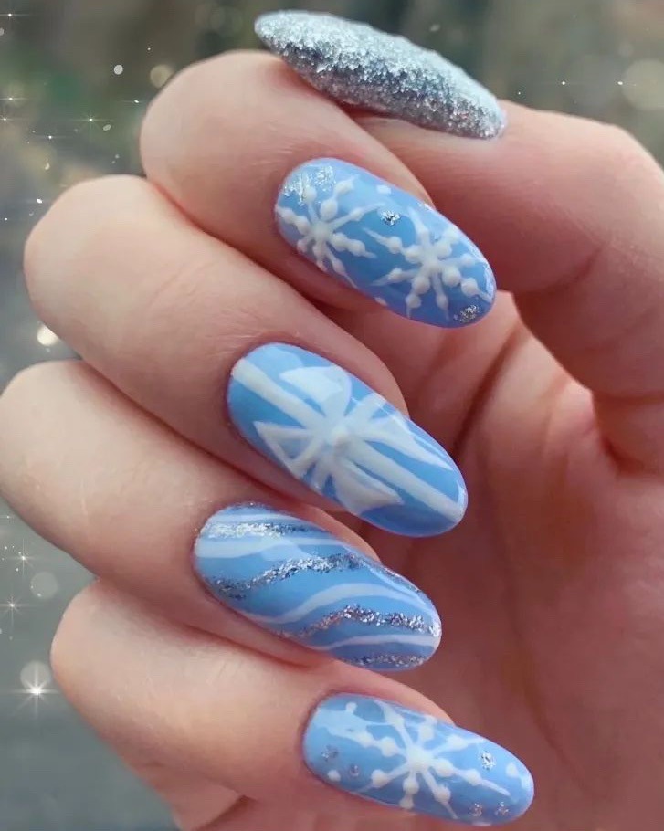 Light Blue Snowflake Wavy Line Nails Light Blue Snowflake Wavy Line Nails — Winter Nails