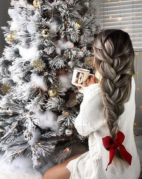 Festive Ash Blonde Dutch Braid Festive Ash Blonde Dutch Braid — Winter Hairstyles