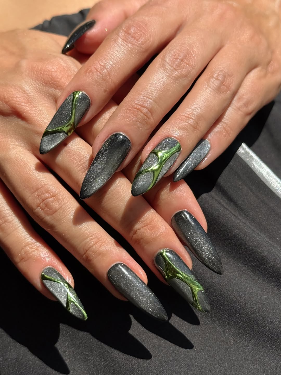 Dark Grey Glitter with Green Accents — Winter Cat Eye Nails
