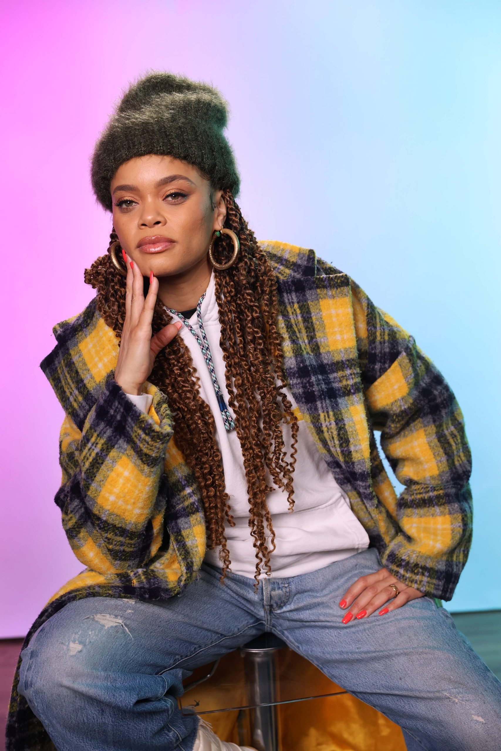 Streetwear Statement: Fuzzy Green Beanie with Plaid Coat Streetwear Statement: Fuzzy Green Beanie with Plaid Coat — Beanie Outfits