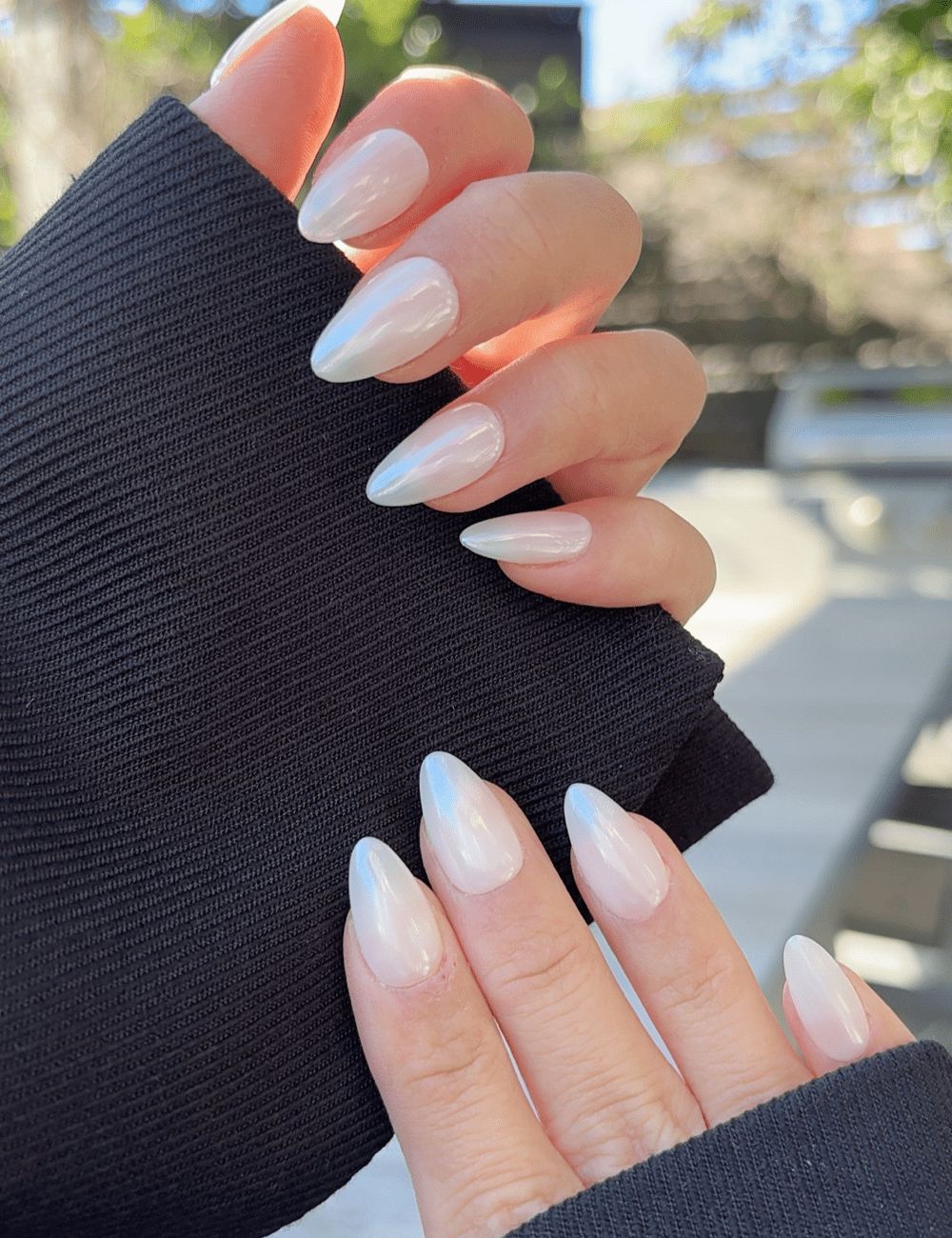 Chrome Visual Idea Chrome Visual Idea — Milky White Nails