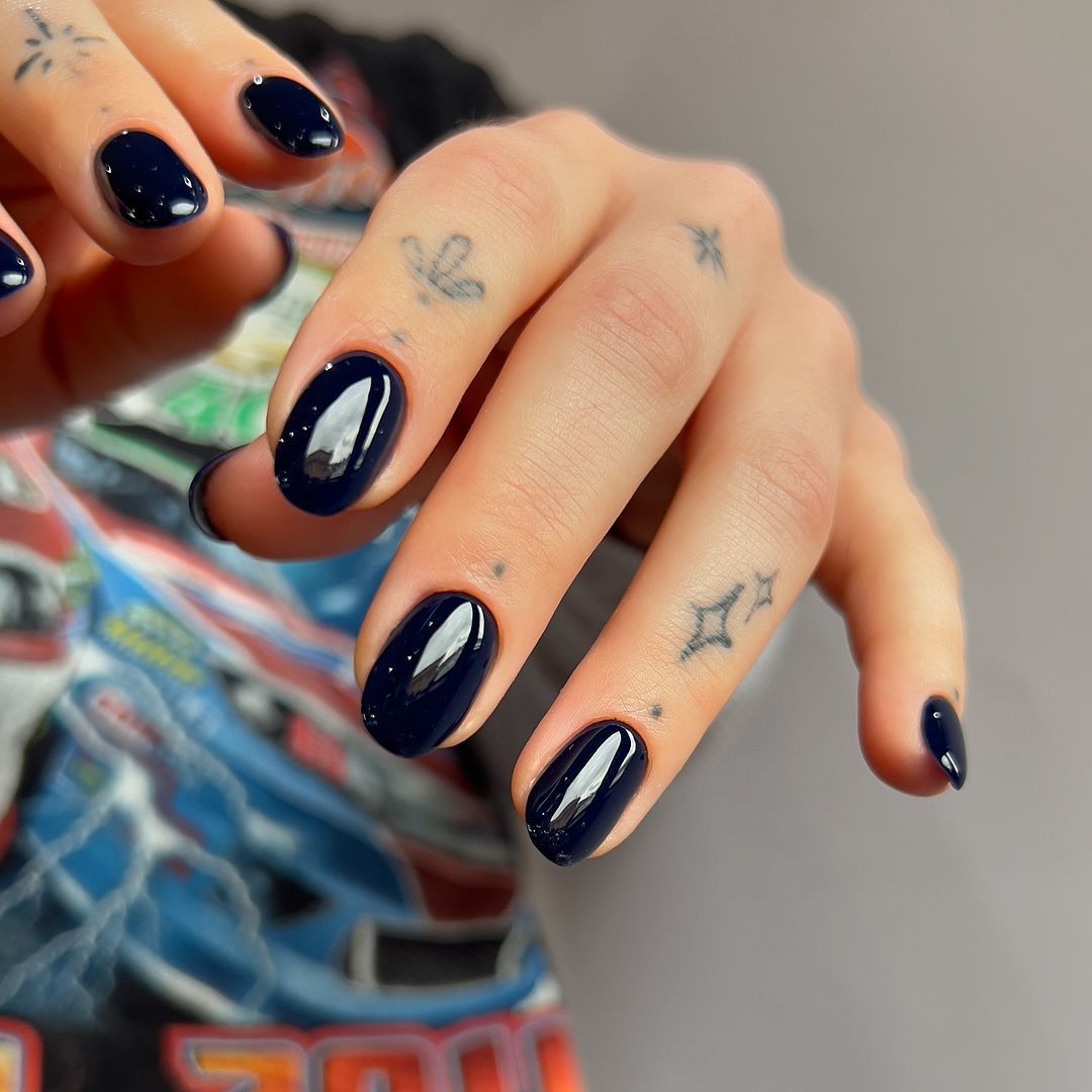 Deep Navy Glitter Fleck Almonds — Short Winter Almond Nails