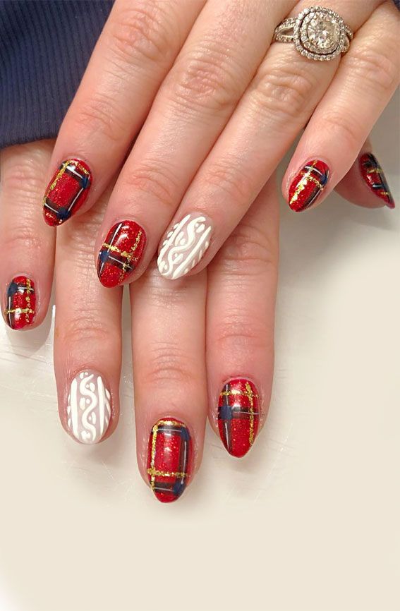 Glossy And Matte Visual Idea Glossy And Matte Visual Idea — Winter Red Nails