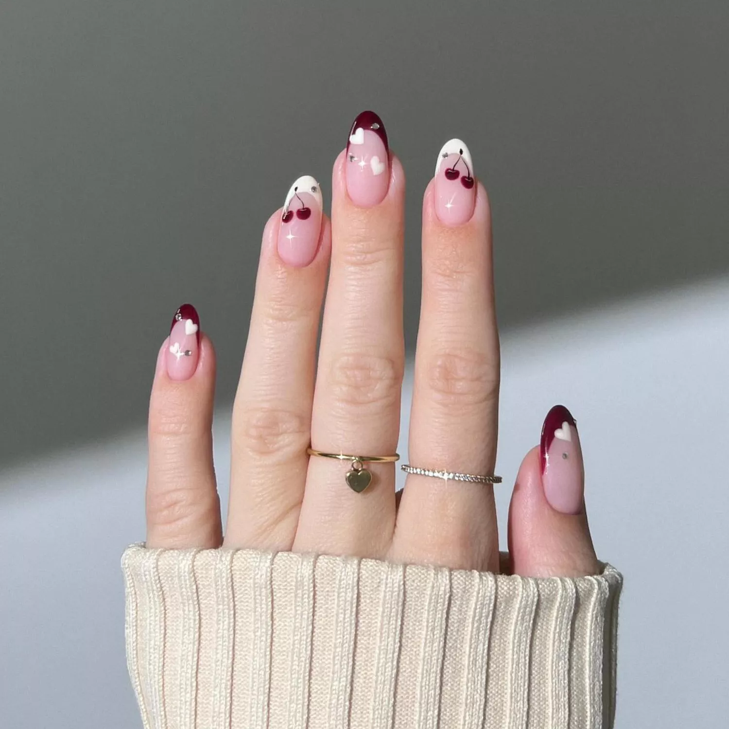 Visual Idea Visual Idea — Winter French Tip Nails