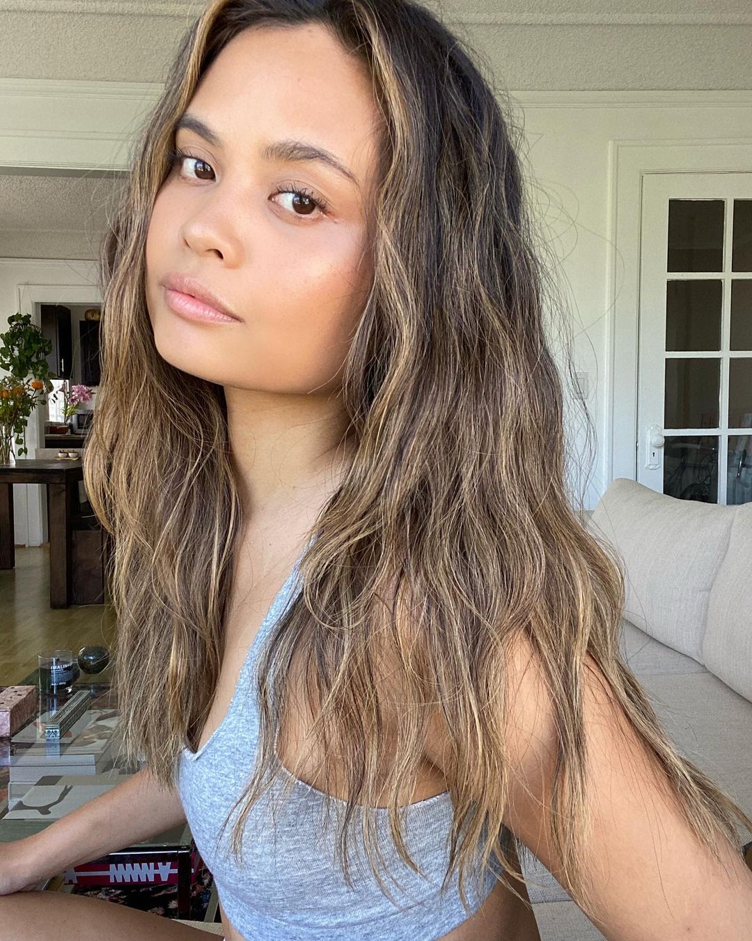 Brown With Highlights Visual Idea Brown With Highlights Visual Idea — Low Maintenance Winter Haircuts