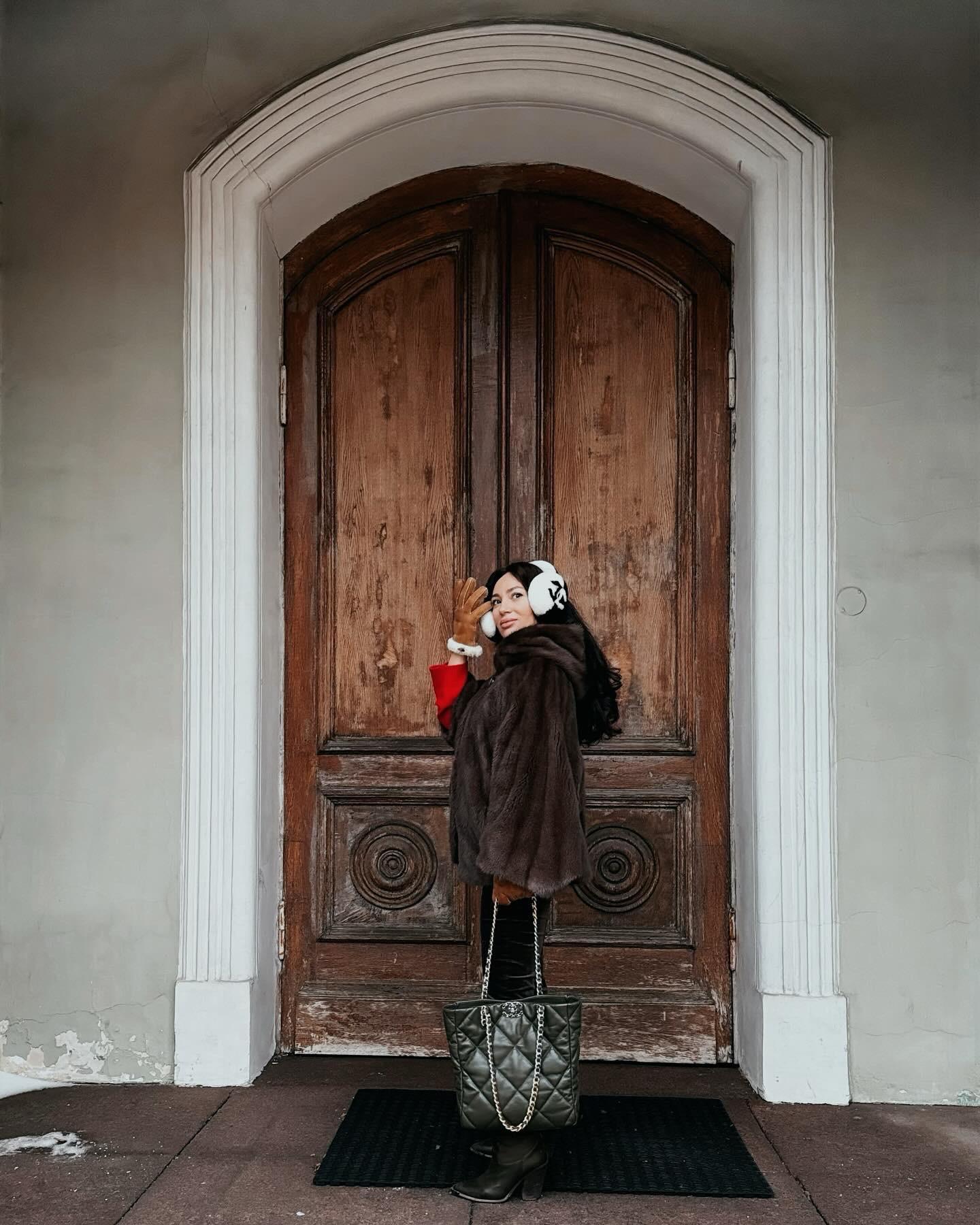 Luxurious Brown Fur Coat Paired with White Earmuffs — Earmuffs Outfits