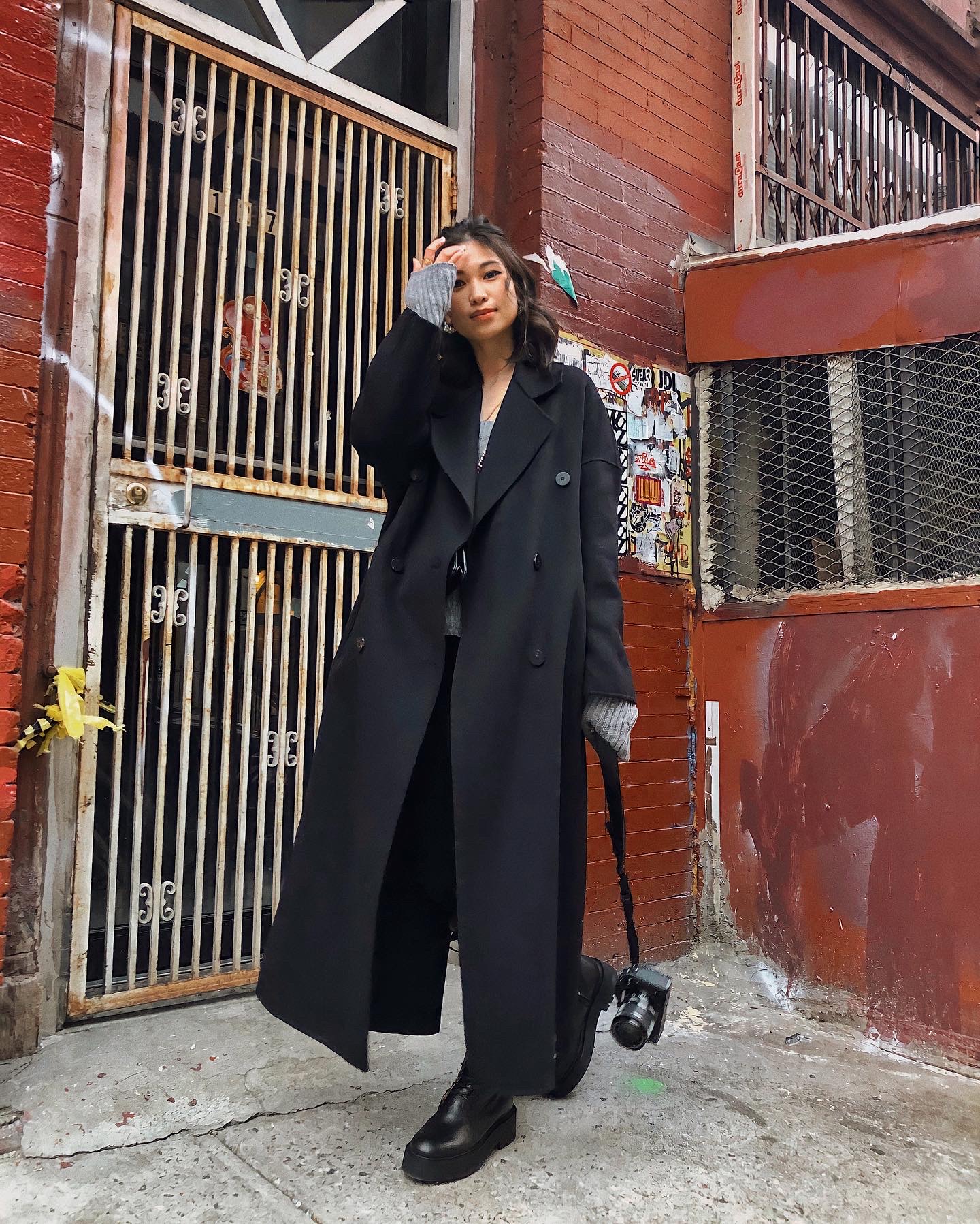 Casual Urban Outfit Idea Casual Urban Outfit Idea — Long Coat Outfits
