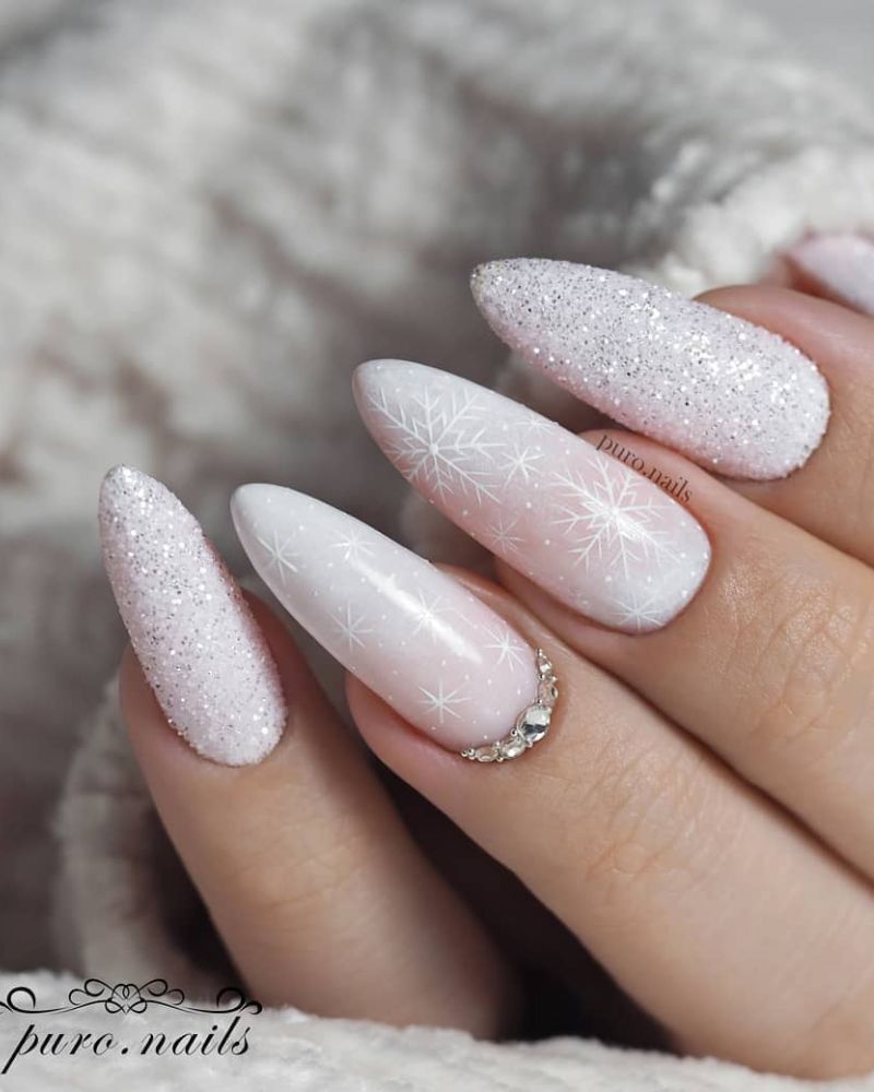 Pale Pink White Gradient Snowflake Stiletto Nails Pale Pink White Gradient Snowflake Stiletto Nails — Long Winter Nails