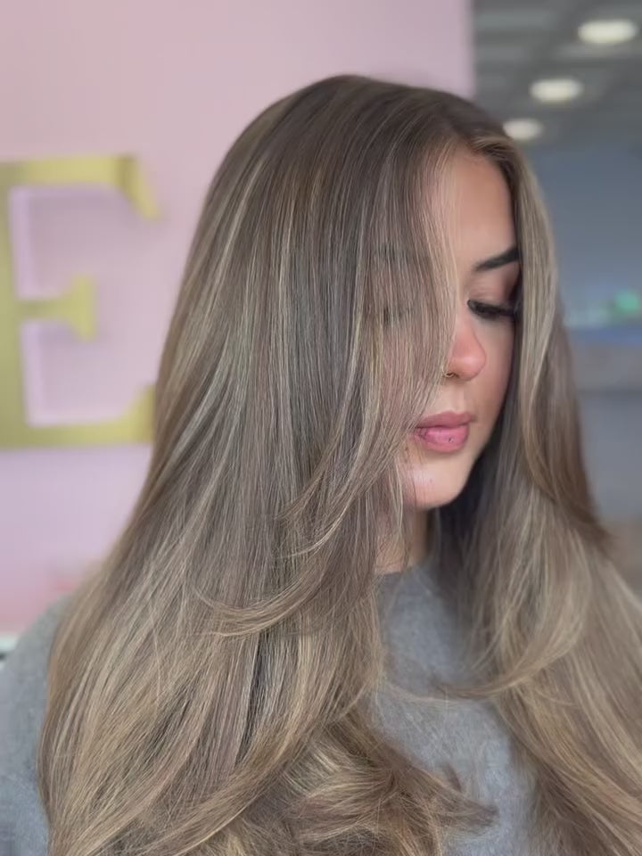 Long Layers Ash Brown With Blonde Highlights — Winter Hair Colors for Plus Size Women