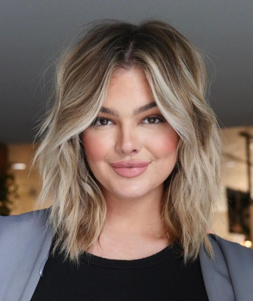 Collarbone Visual Idea Collarbone Visual Idea — Winter Haircuts for Round Faces