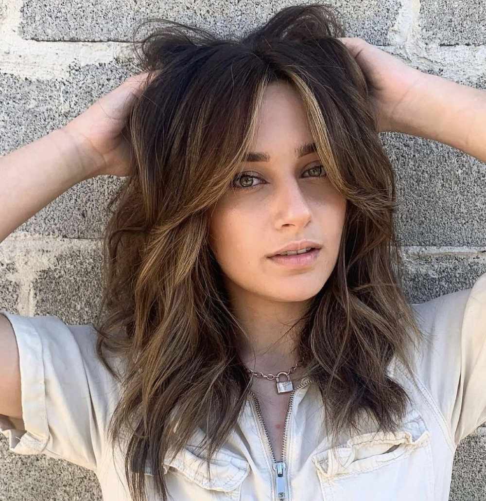 Dark Brown With Blonde Money Piece Dark Brown With Blonde Money Piece — Medium Length Winter Haircuts