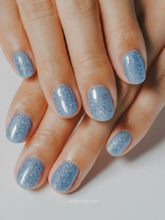 Pale Pink Berry Leaf Pattern Nails Pale Pink Berry Leaf Pattern Nails — Short Winter Nails