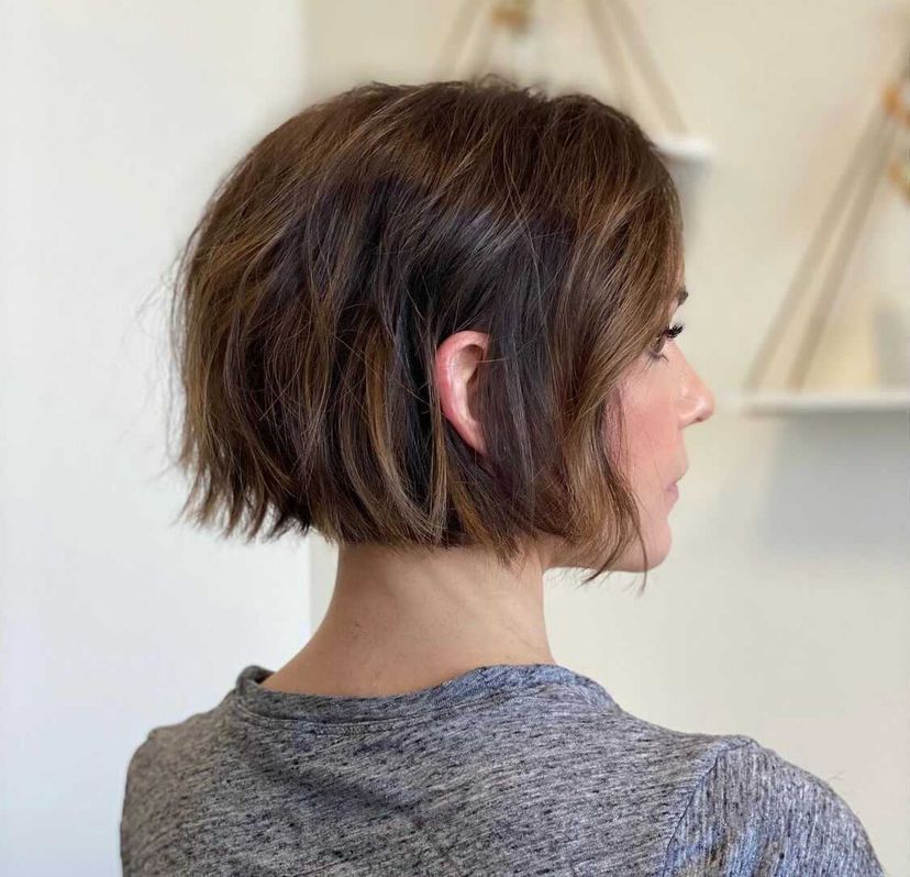 Short Layered Bob With Textured Waves Short Layered Bob With Textured Waves — Winter Hairstyles for Thin Hair