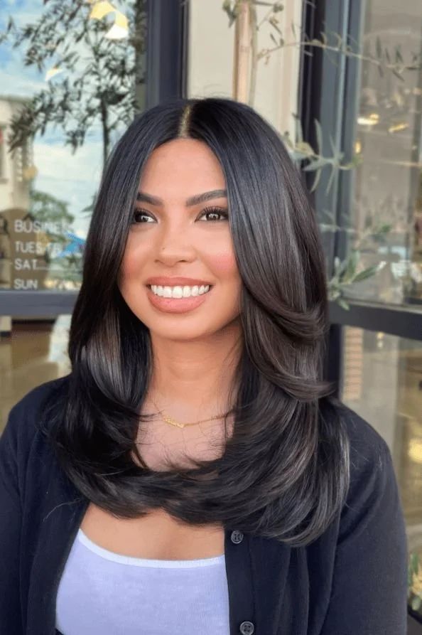 Collarbone Layered Cut With Ash Blonde — Winter Haircuts for Long Faces