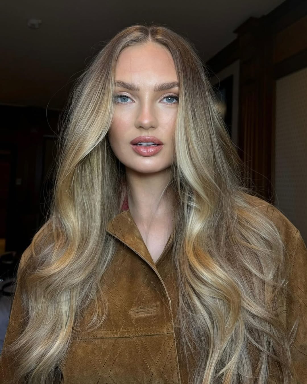 Ash Blonde Flowing Layers — Long Winter Haircuts