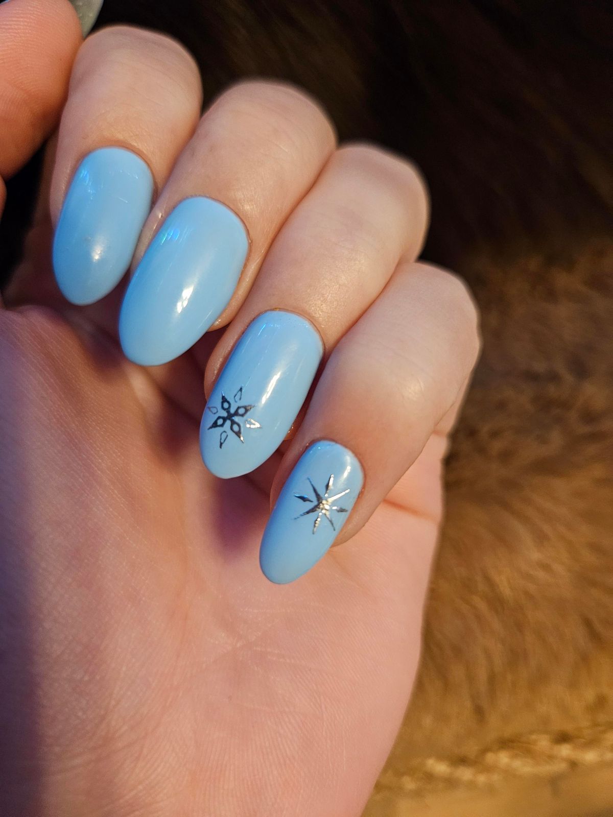 Glossy Visual Idea Glossy Visual Idea — Winter Blue Nails