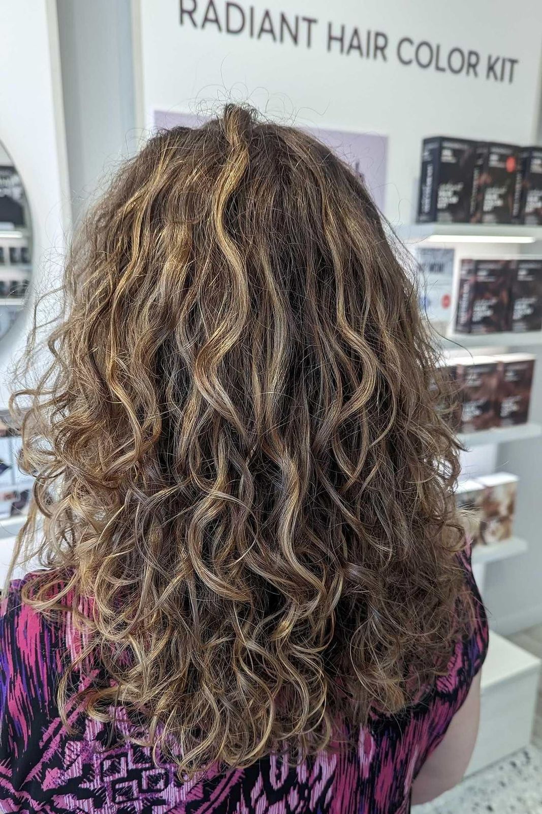 Dark Brown With Blonde Highlights Dark Brown With Blonde Highlights — Winter Hair Colors for Curly Hair