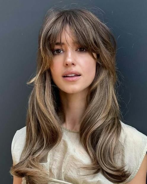 Brunette With Highlights Visual Idea — Winter Layered Haircuts