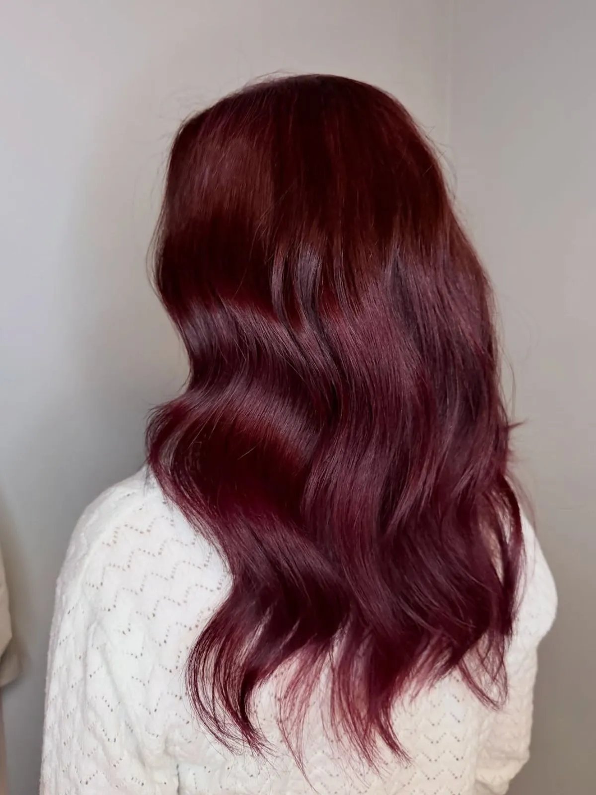Collarbone Wavy Burgundy Collarbone Wavy Burgundy — Burgundy Hair Color