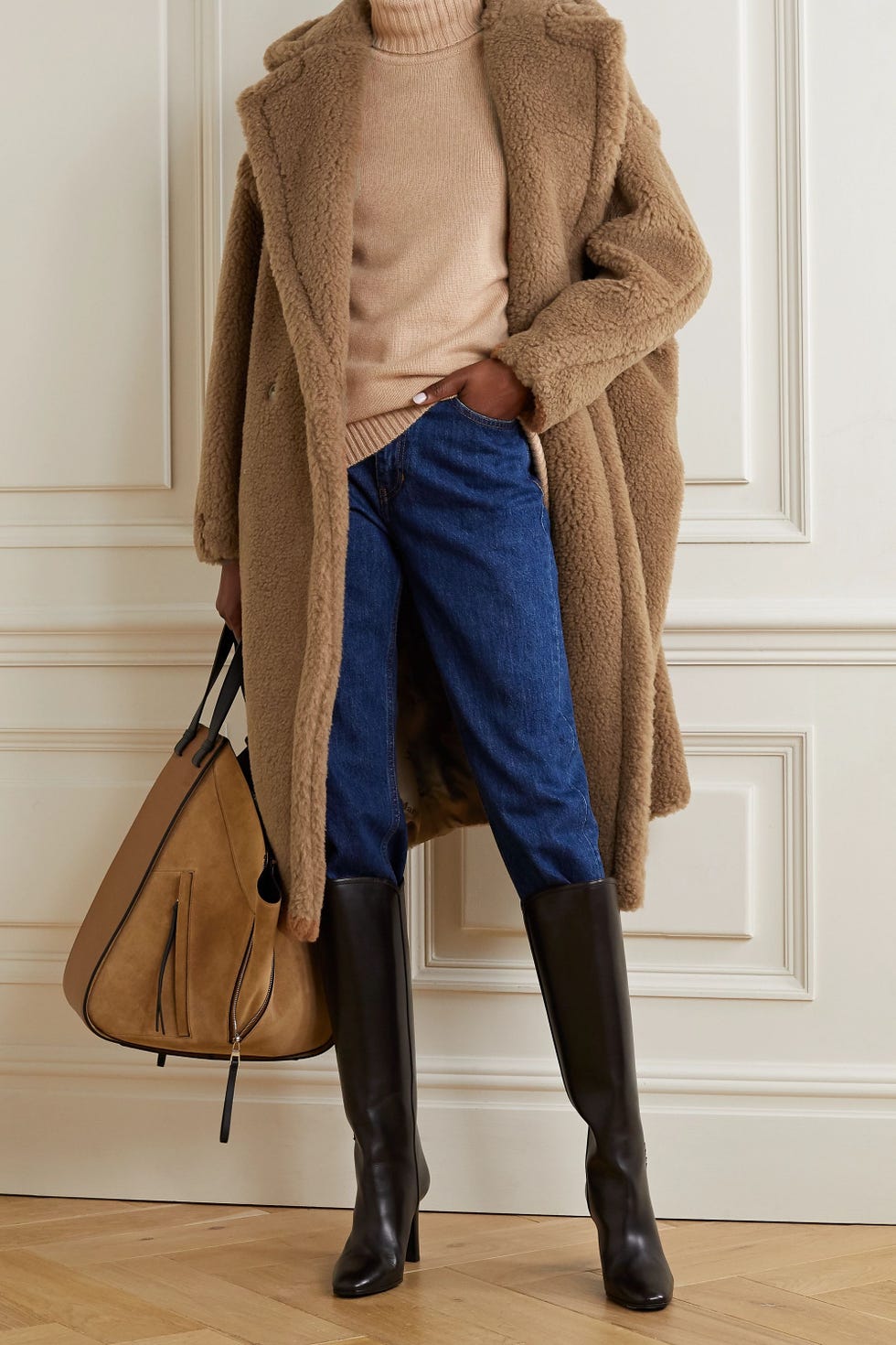 Casual Everyday Outfit Idea — Teddy Coat Outfits