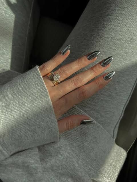 The Single Detail A Reader Notices First Visual Idea The Single Detail A Reader Notices First Visual Idea — Winter Chrome Nails