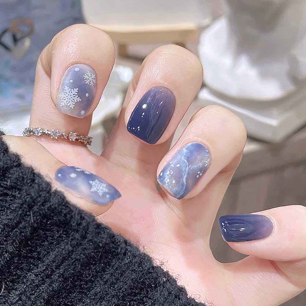 Gradient Blue Purple Marble Snowflakes Gradient Blue Purple Marble Snowflakes — Short Winter Acrylic Nails