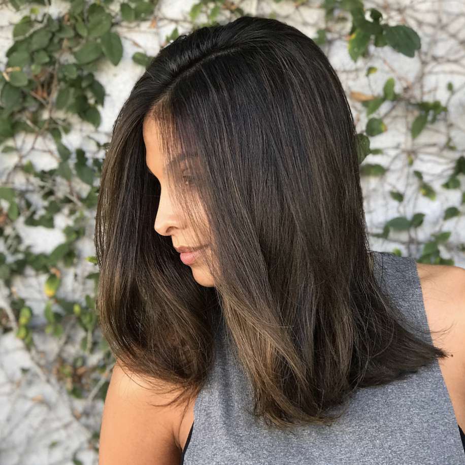 Collarbone Visual Idea Collarbone Visual Idea — Winter Natural Hairstyles