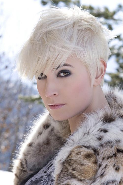 вид спереди Visual Idea — Winter Pixie Haircuts