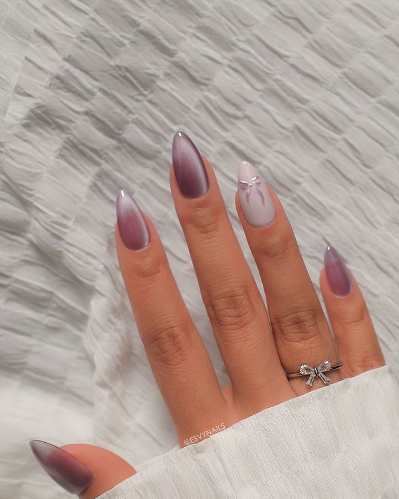 Medium Almond Gradient Lavender Bow Medium Almond Gradient Lavender Bow — Winter Purple Nails