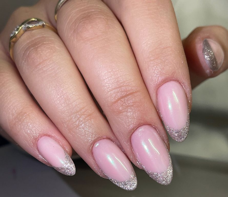 Glitter French Tips On All Nails Visual Idea Glitter French Tips On All Nails Visual Idea — Winter Ombre Nails