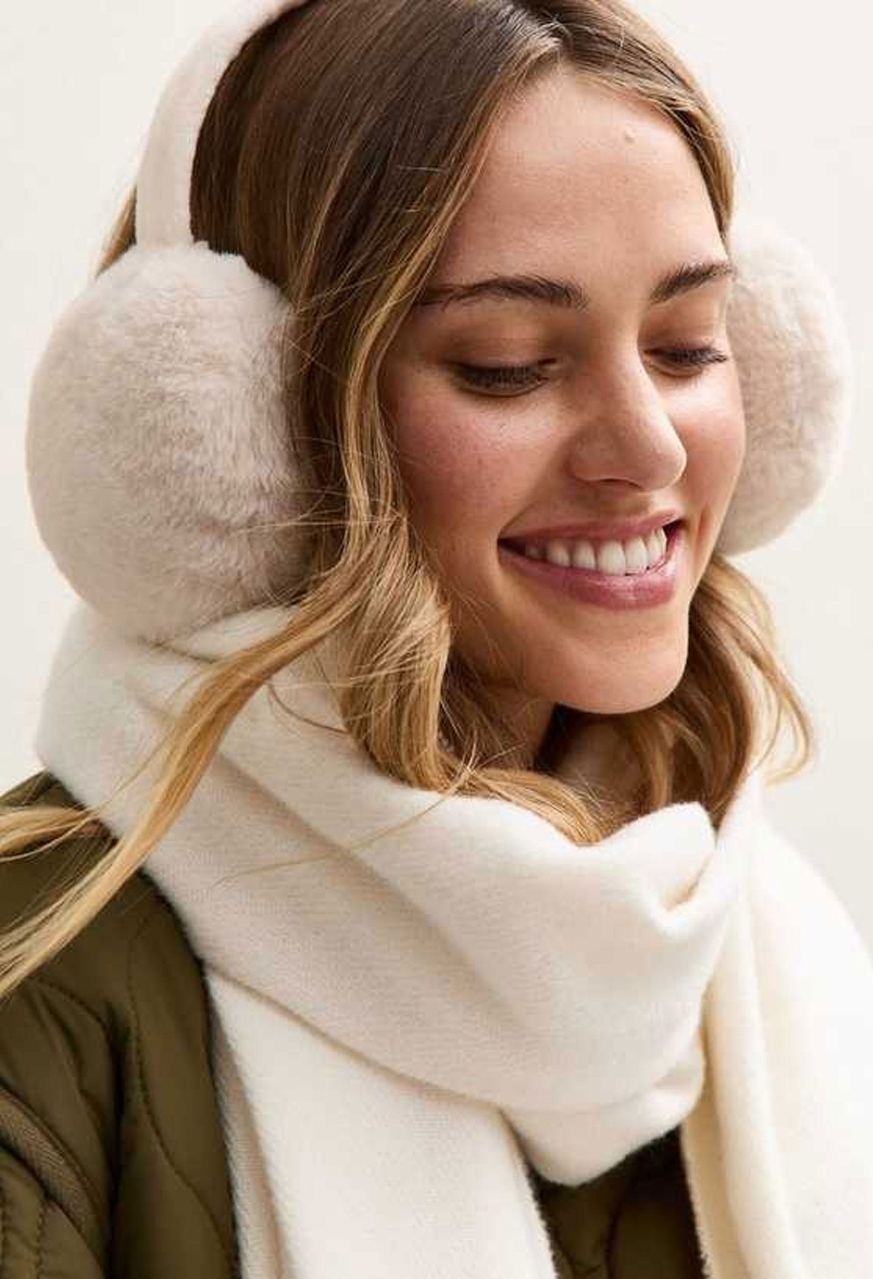 Soft Textures: Cream Faux Fur Earmuffs and Scarf — Earmuffs Outfits