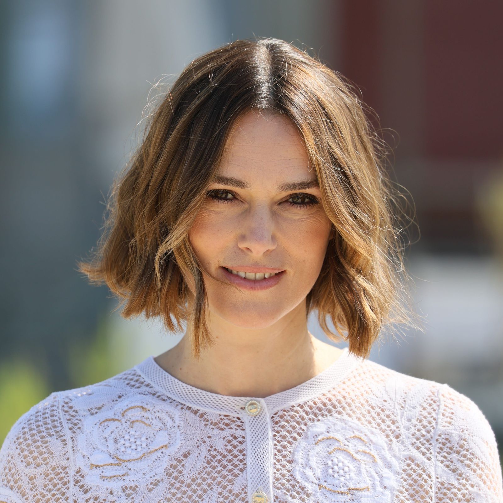 Light Brown Bob With Voluminous Waves Light Brown Bob With Voluminous Waves — Winter Hairstyles for Thin Hair