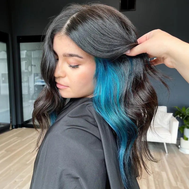 Collarbone Visual Idea — Winter Hair Colors for Plus Size Women