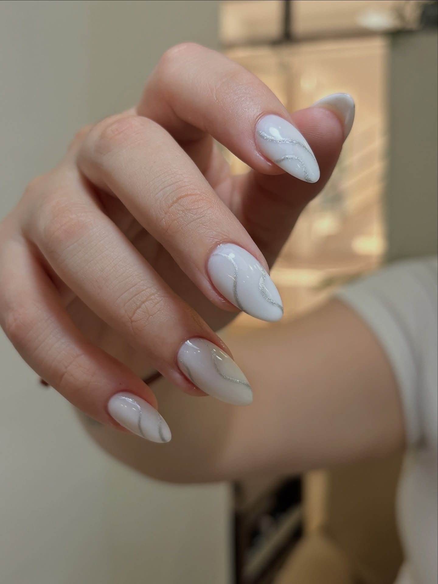White Swirl Line Medium Almonds — Short Winter Almond Nails
