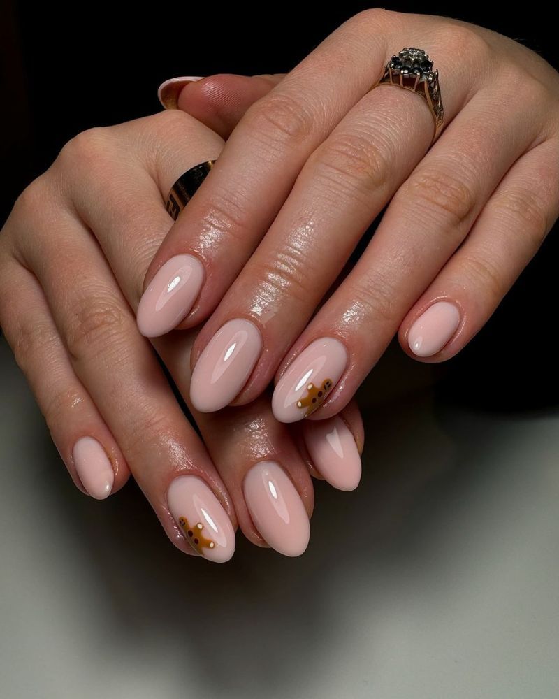 Short Oval Pale Pink Bear Motifs Short Oval Pale Pink Bear Motifs — Winter Nude Nails