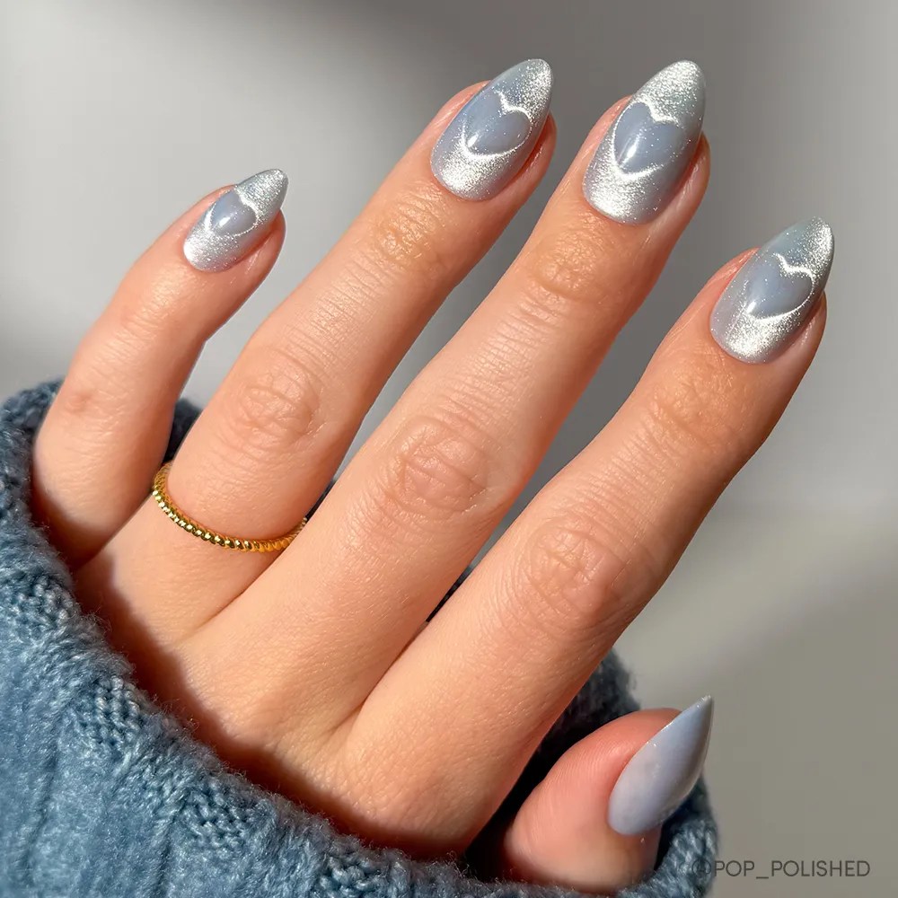 Grey-Blue Magnetic Cat Eye Almonds with Heart — Icy Blue Nails