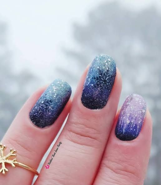 Shimmer And Glitter Visual Idea Shimmer And Glitter Visual Idea — Winter Ombre Nails