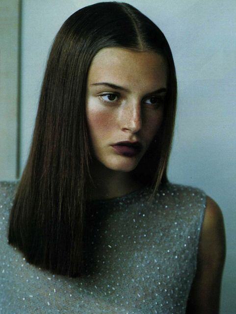 Air-Dried Dark Brown Blunt Bob — Winter Haircuts for Straight Hair