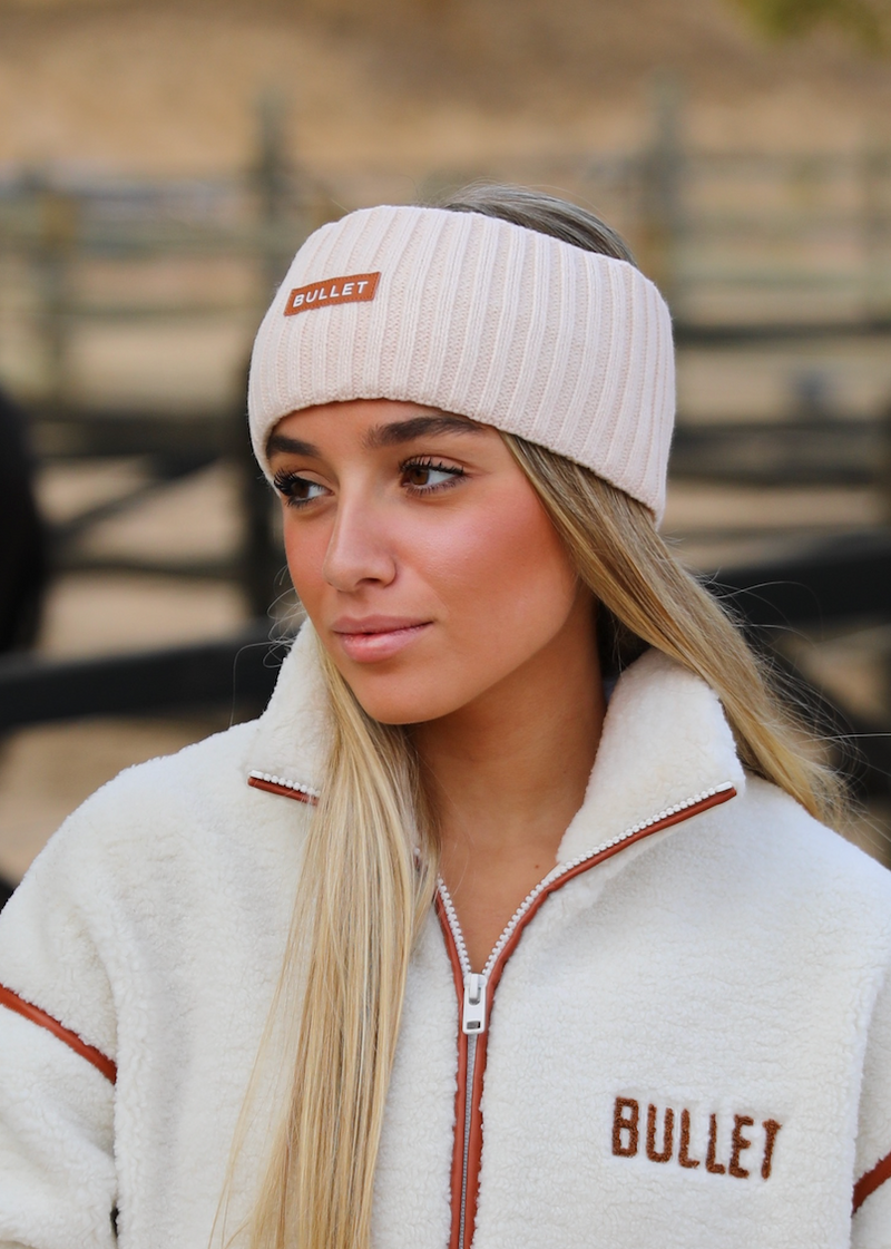 Straight Blonde With Ribbed Headband — Winter Hairstyles with Headband