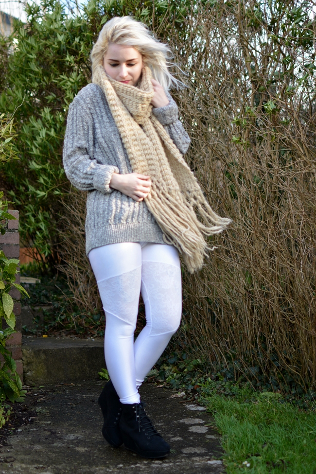 Lace-Detail White Leggings with Chunky Knit Sweater — Winter Outfits with Leggings