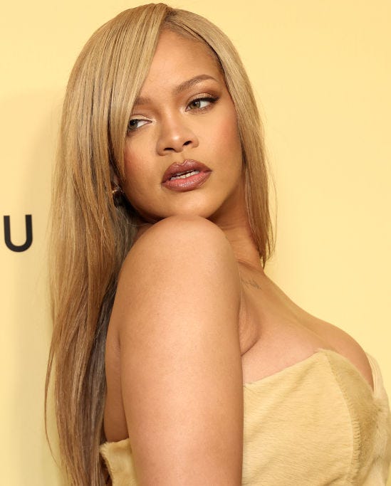 Ash Blonde With Beige Highlights Ash Blonde With Beige Highlights — Winter Hair Colors